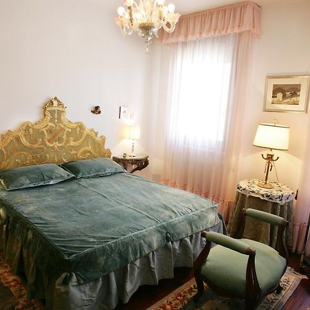 B&B Il Glicine Fiorito Venedik-Lido Dış mekan fotoğraf