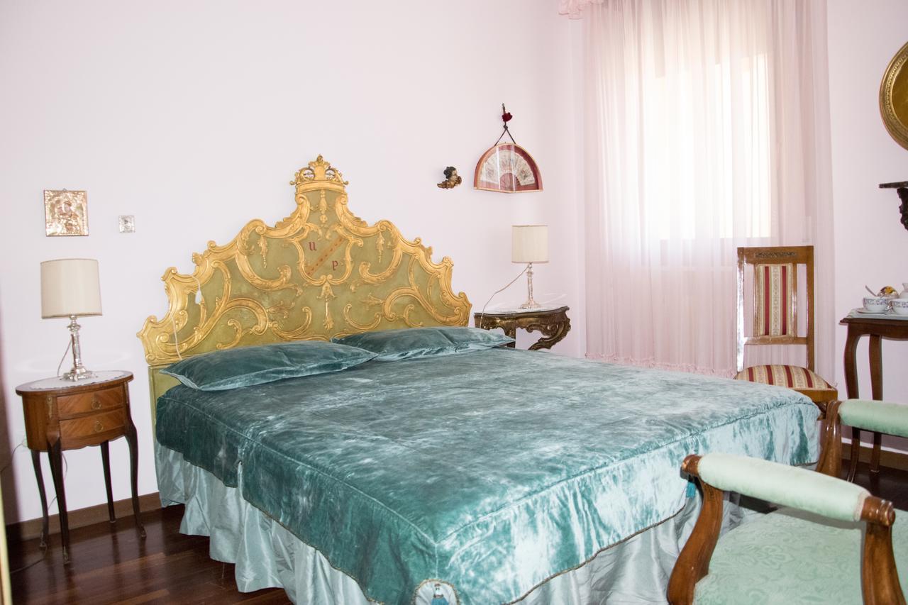 B&B Il Glicine Fiorito Venedik-Lido Dış mekan fotoğraf
