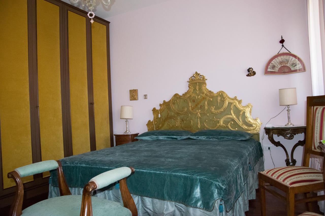B&B Il Glicine Fiorito Venedik-Lido Dış mekan fotoğraf