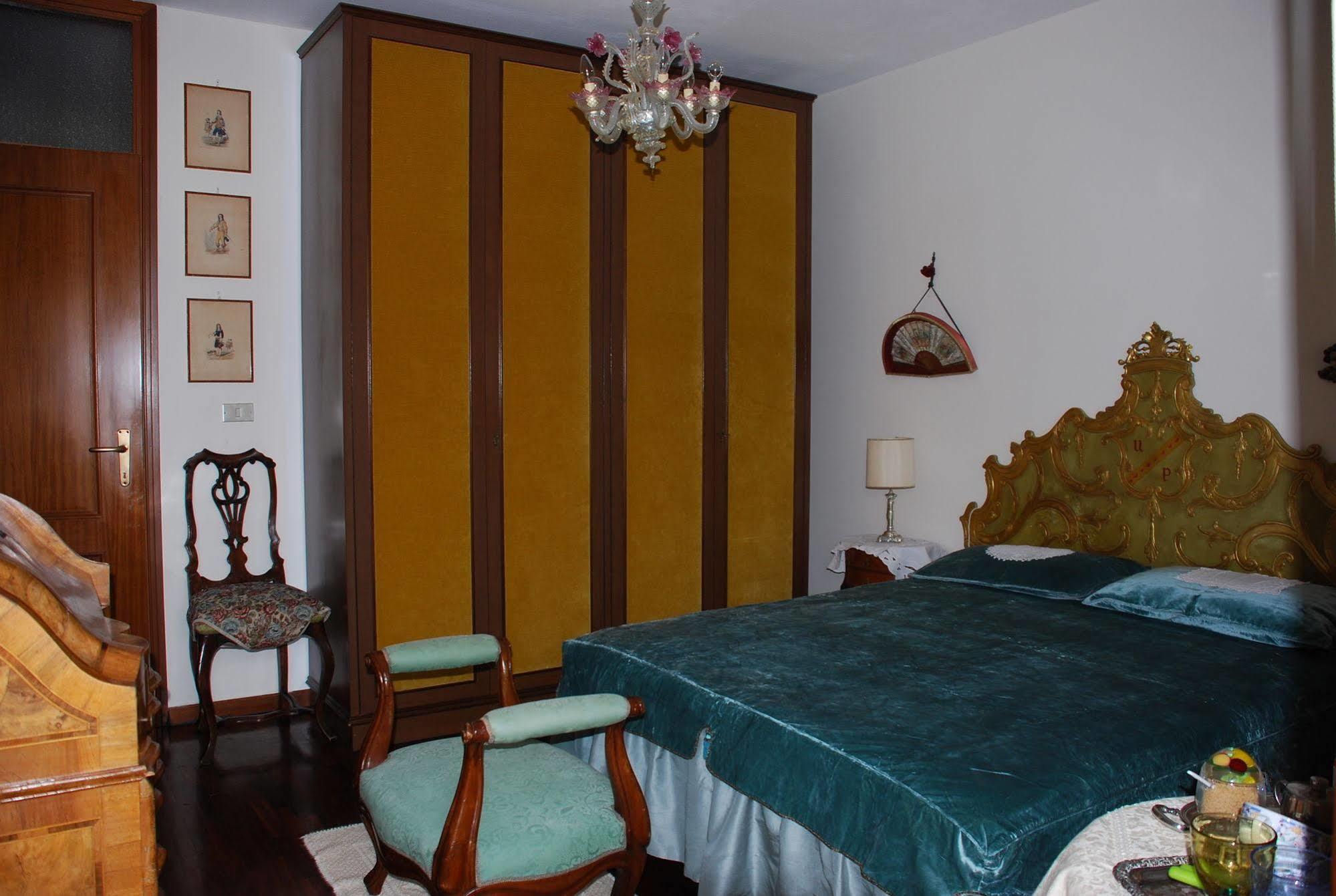B&B Il Glicine Fiorito Venedik-Lido Dış mekan fotoğraf